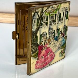Vintage Dionysius Old South Powder Compact